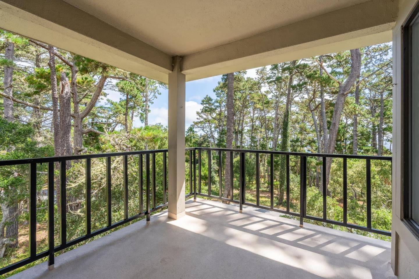 75 Ocean Pines LN