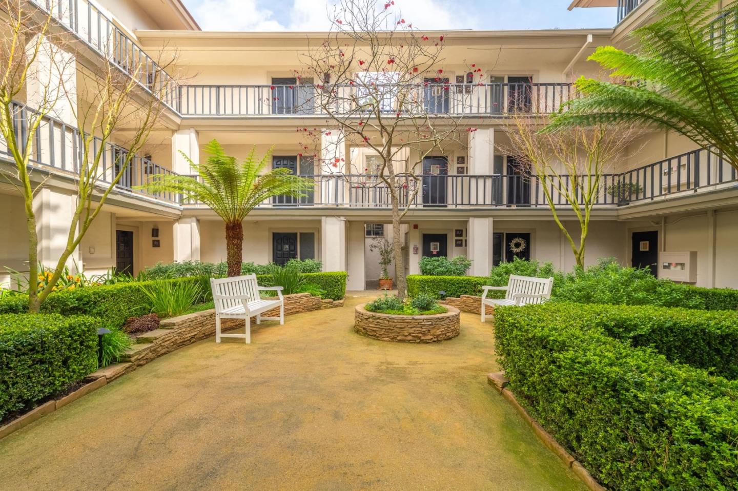 75 Ocean Pines LN