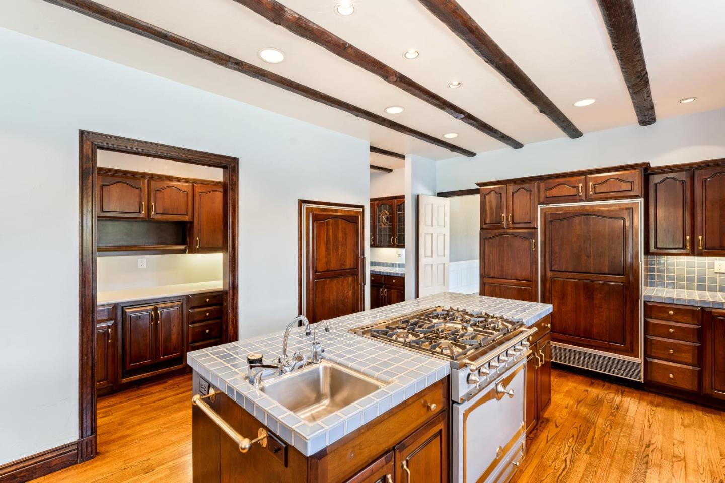1237 Sombria Lane