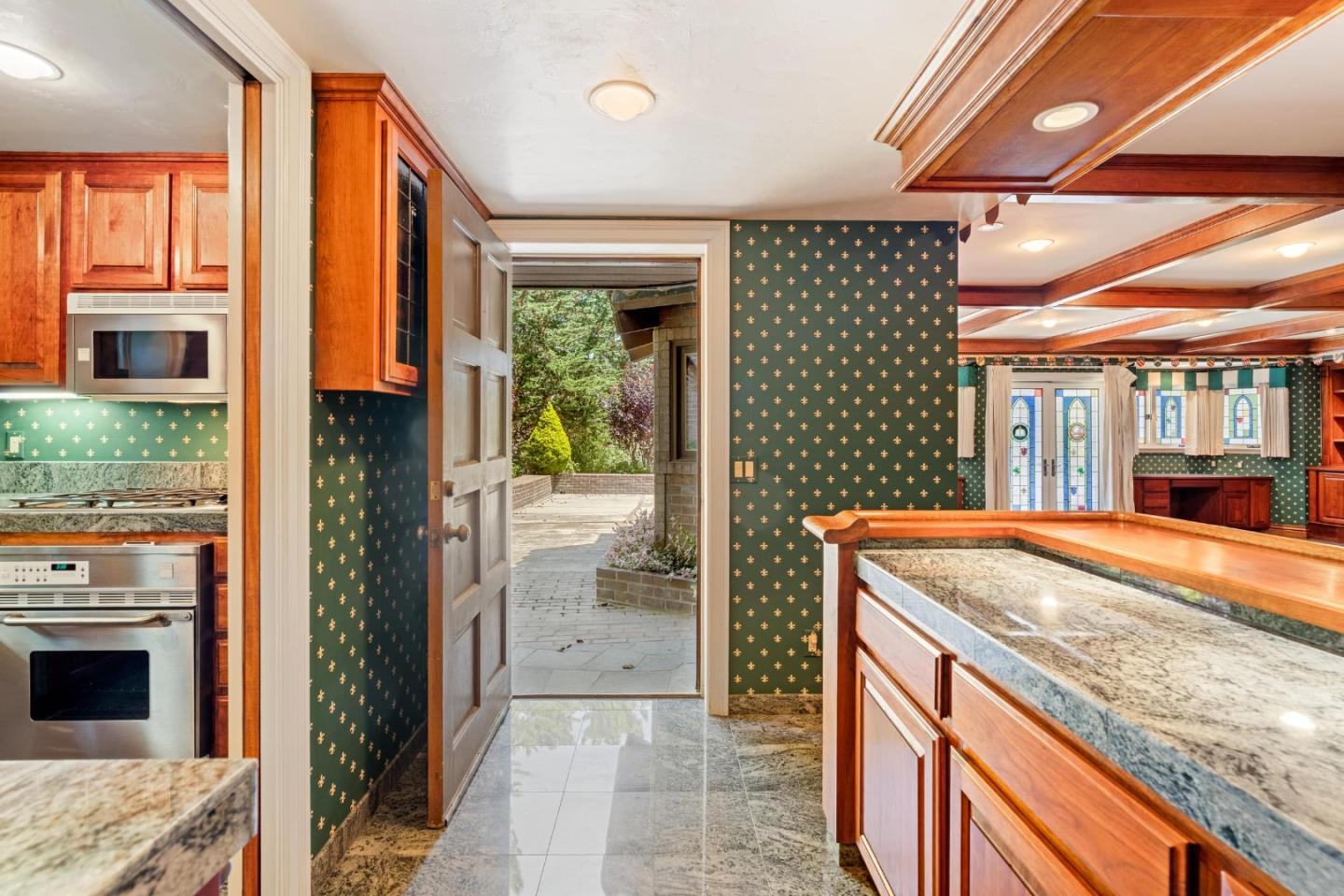 1237 Sombria Lane