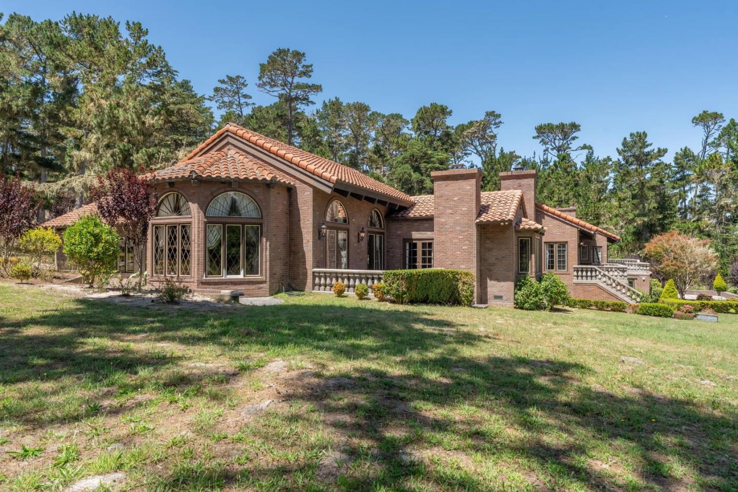 1237 Sombria Lane