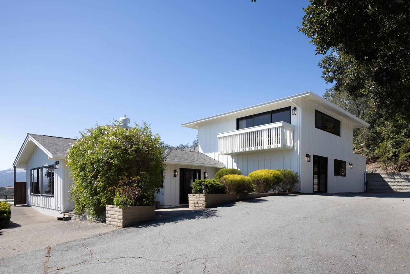 12724 Sundance Lane