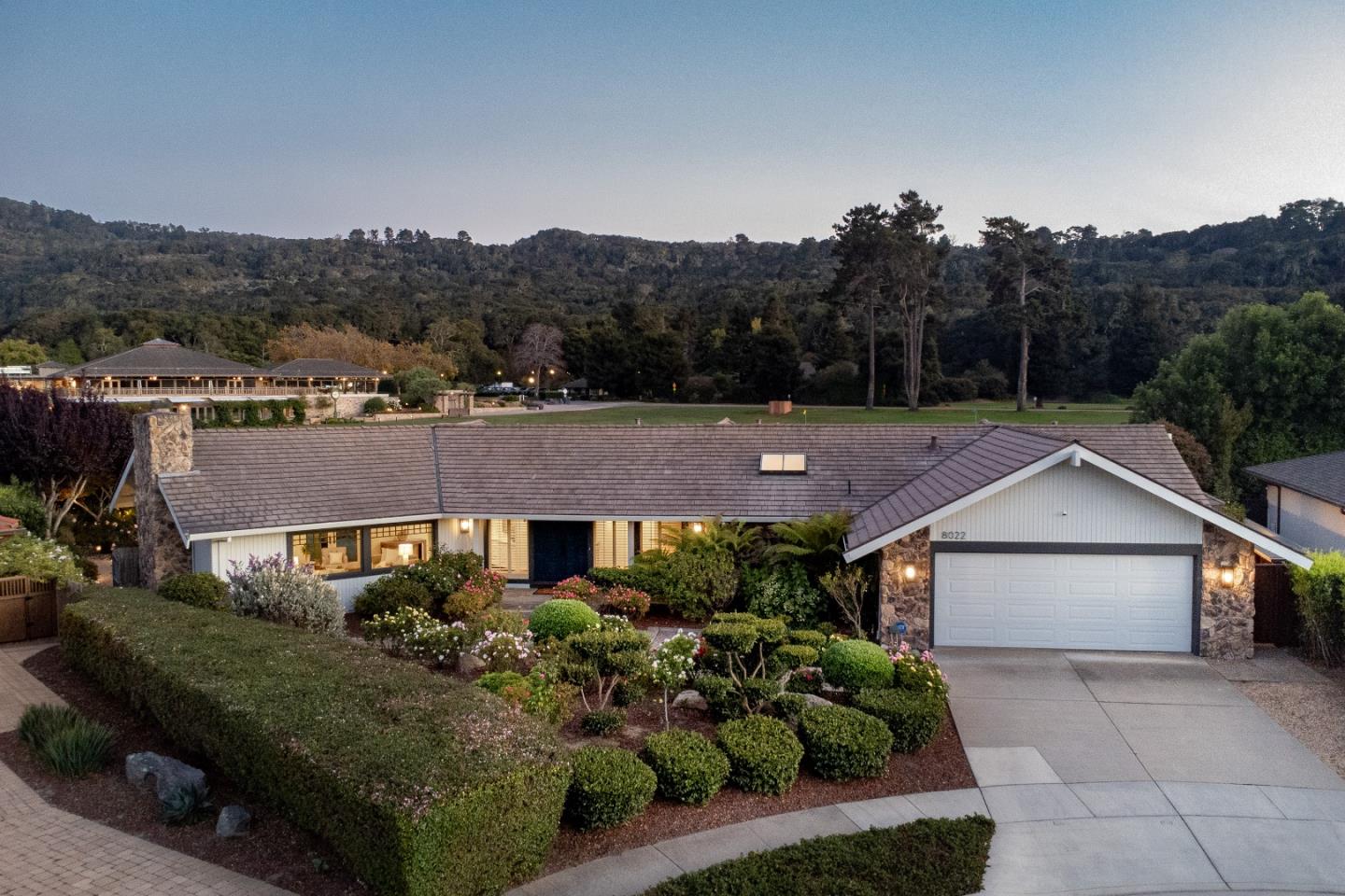 8022 River Place