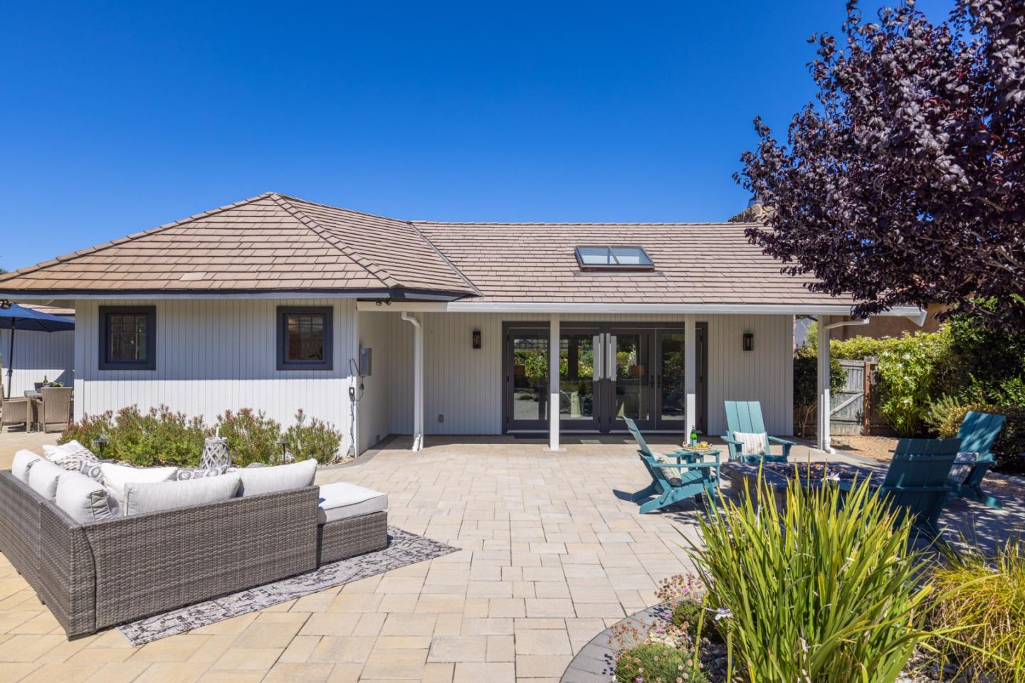 8022 River Place
