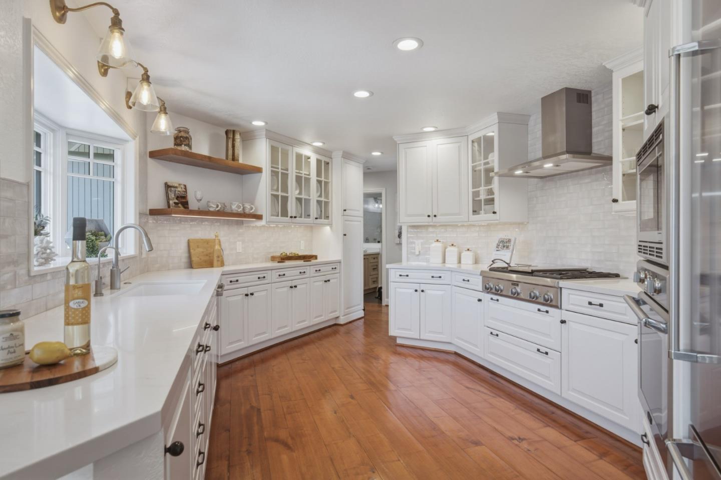 8022 River Place