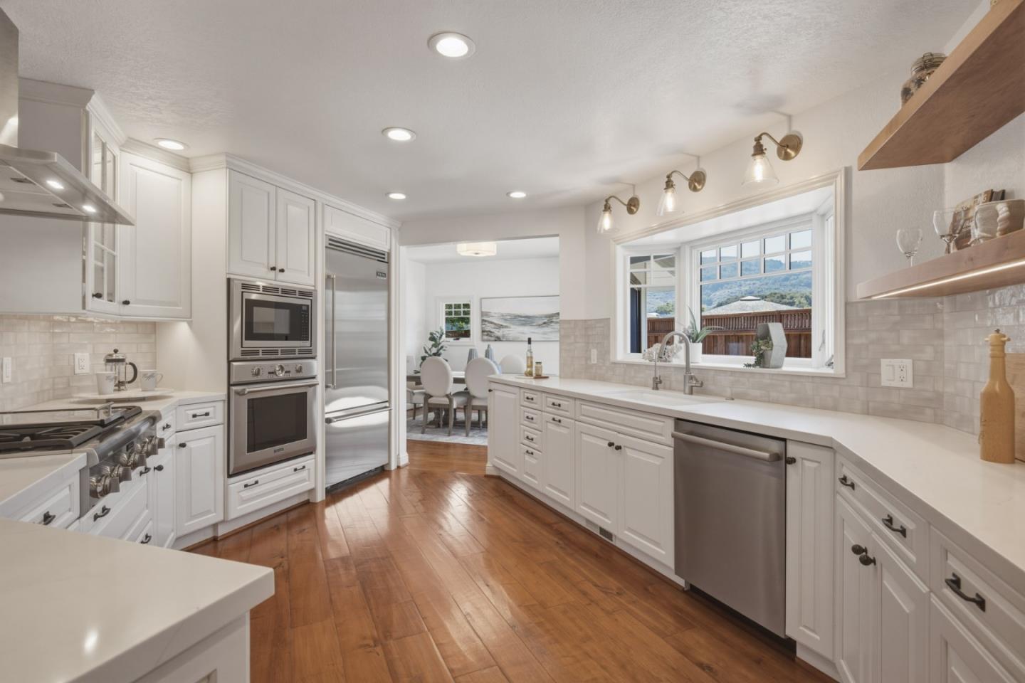 8022 River Place