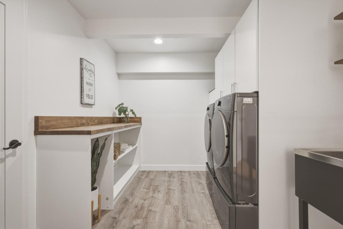 8022 River Place