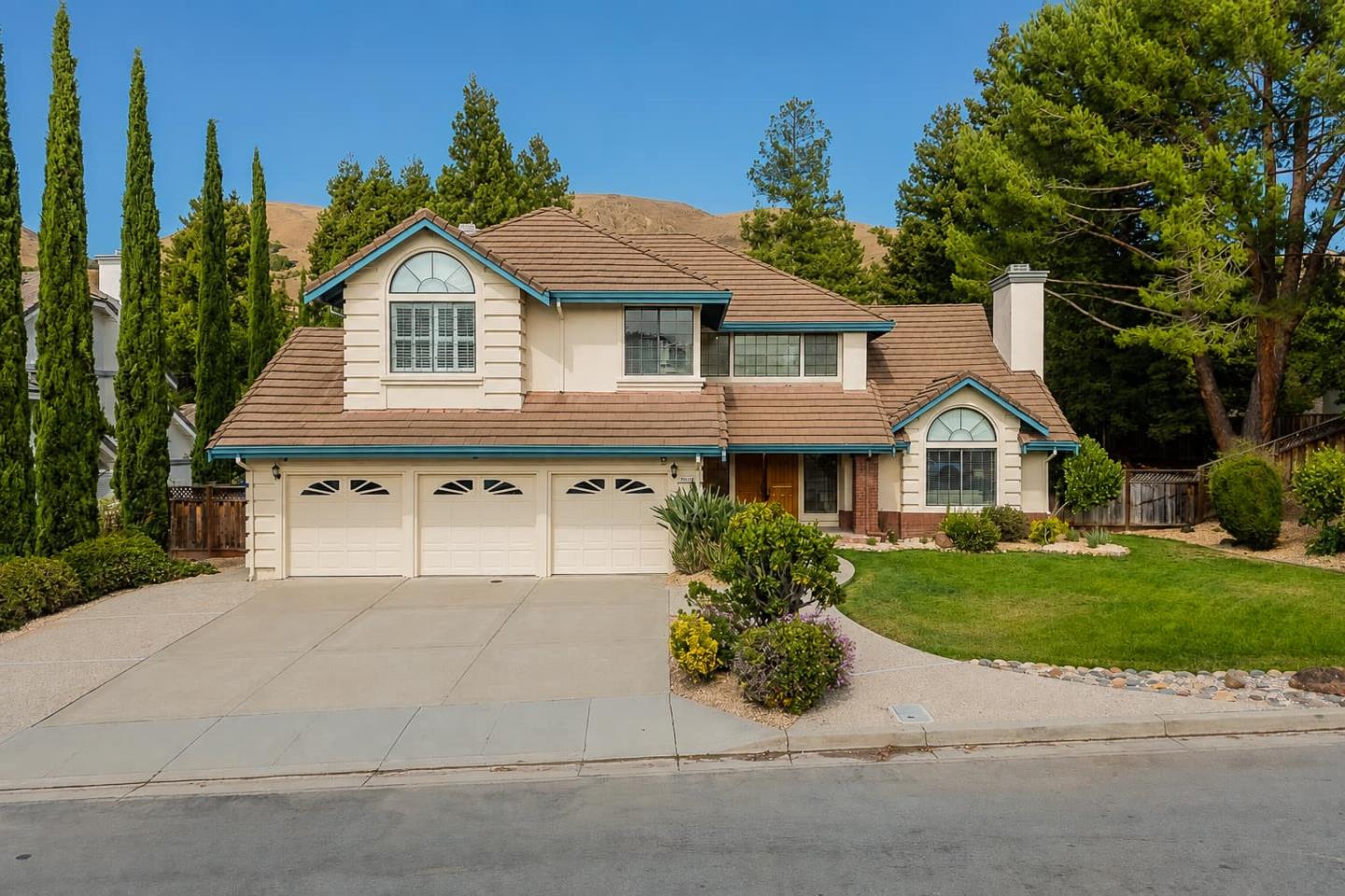 44471 View Point CIR