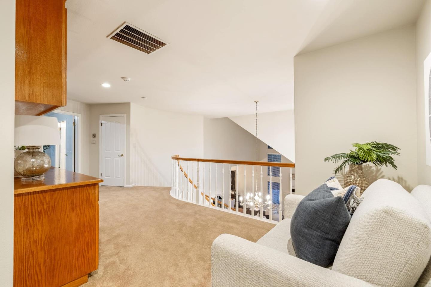 44471 View Point CIR