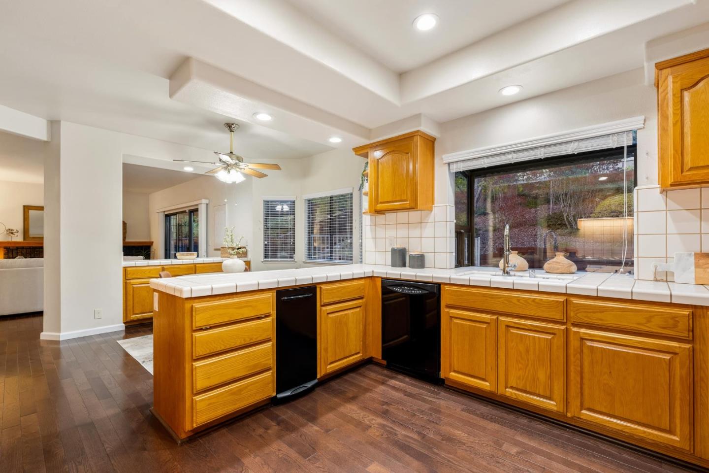 44471 View Point CIR