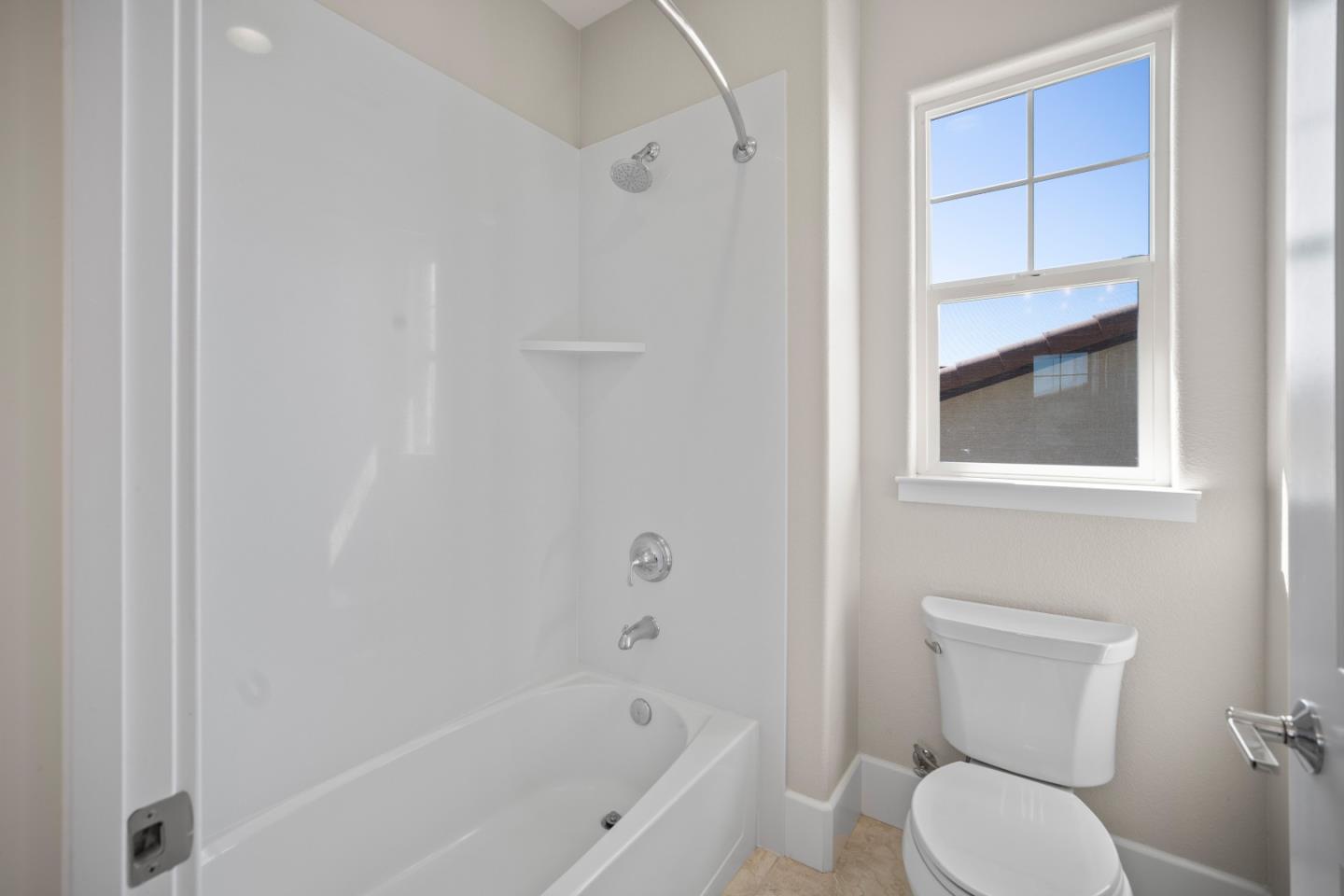 18551 McClellan CIR