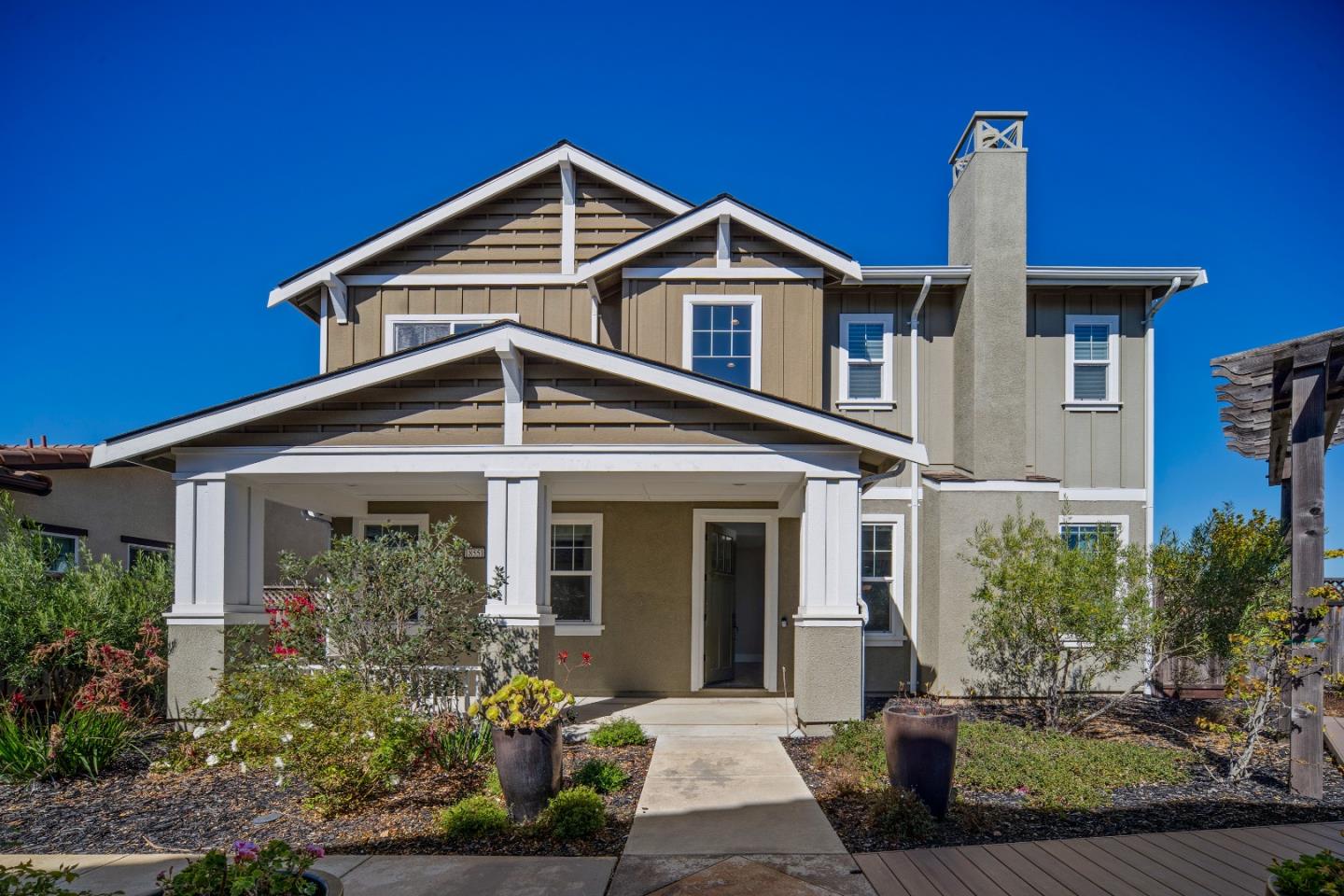 18551 McClellan CIR