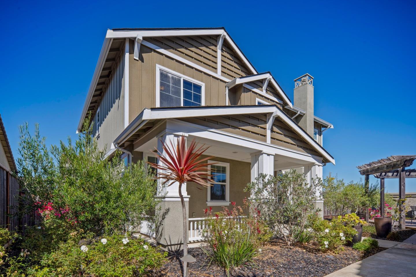 18551 McClellan CIR