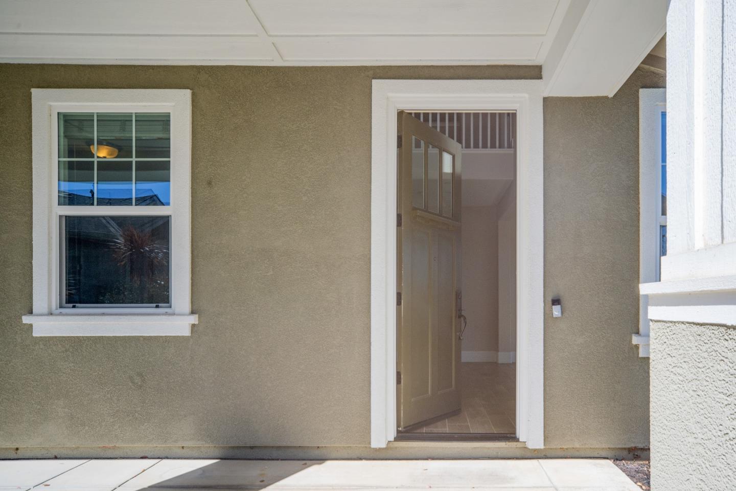 18551 McClellan CIR
