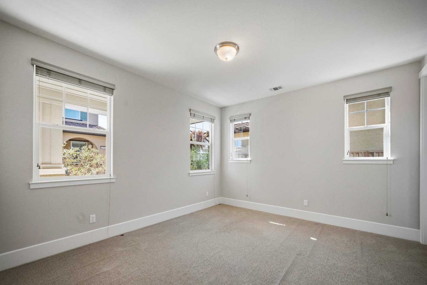 18551 McClellan CIR