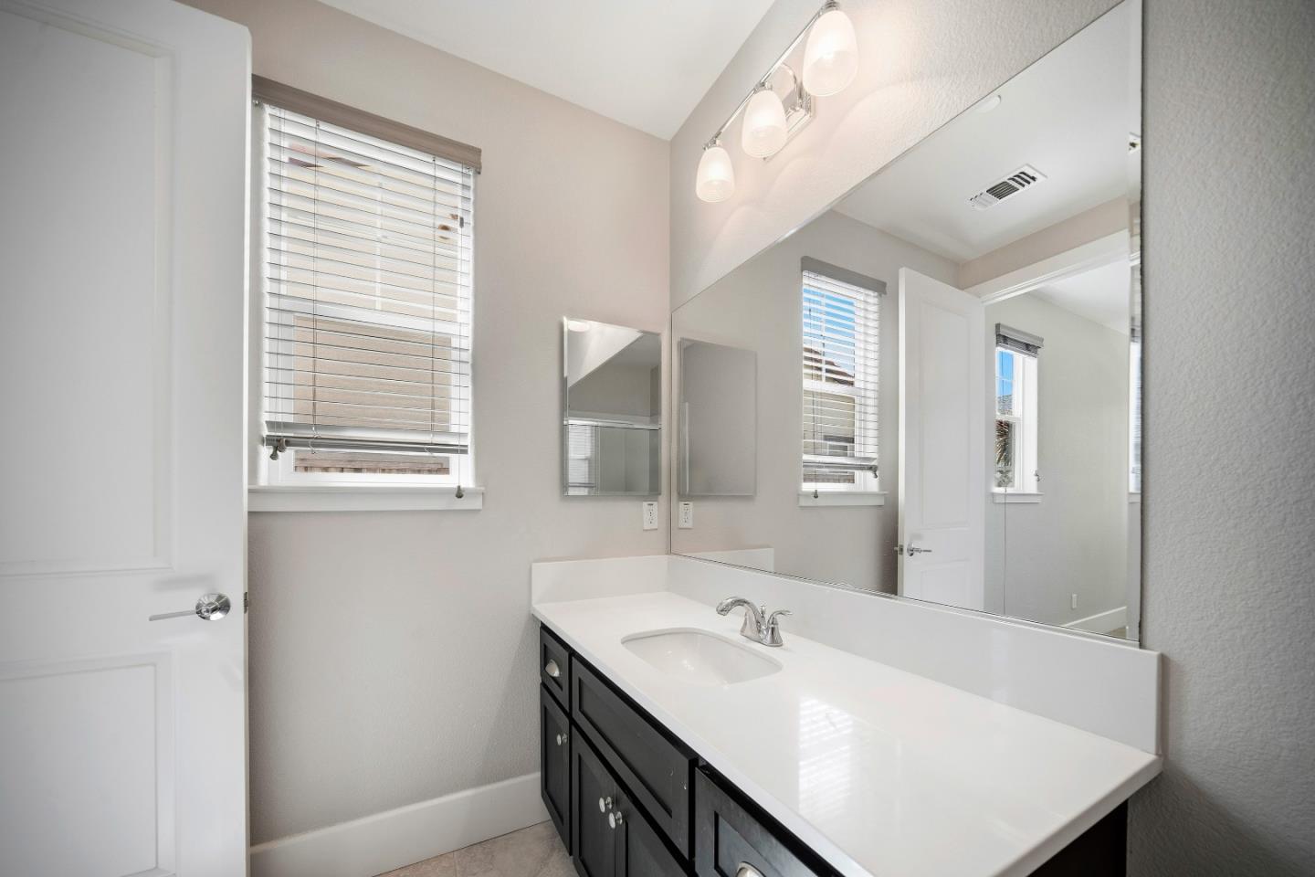18551 McClellan CIR