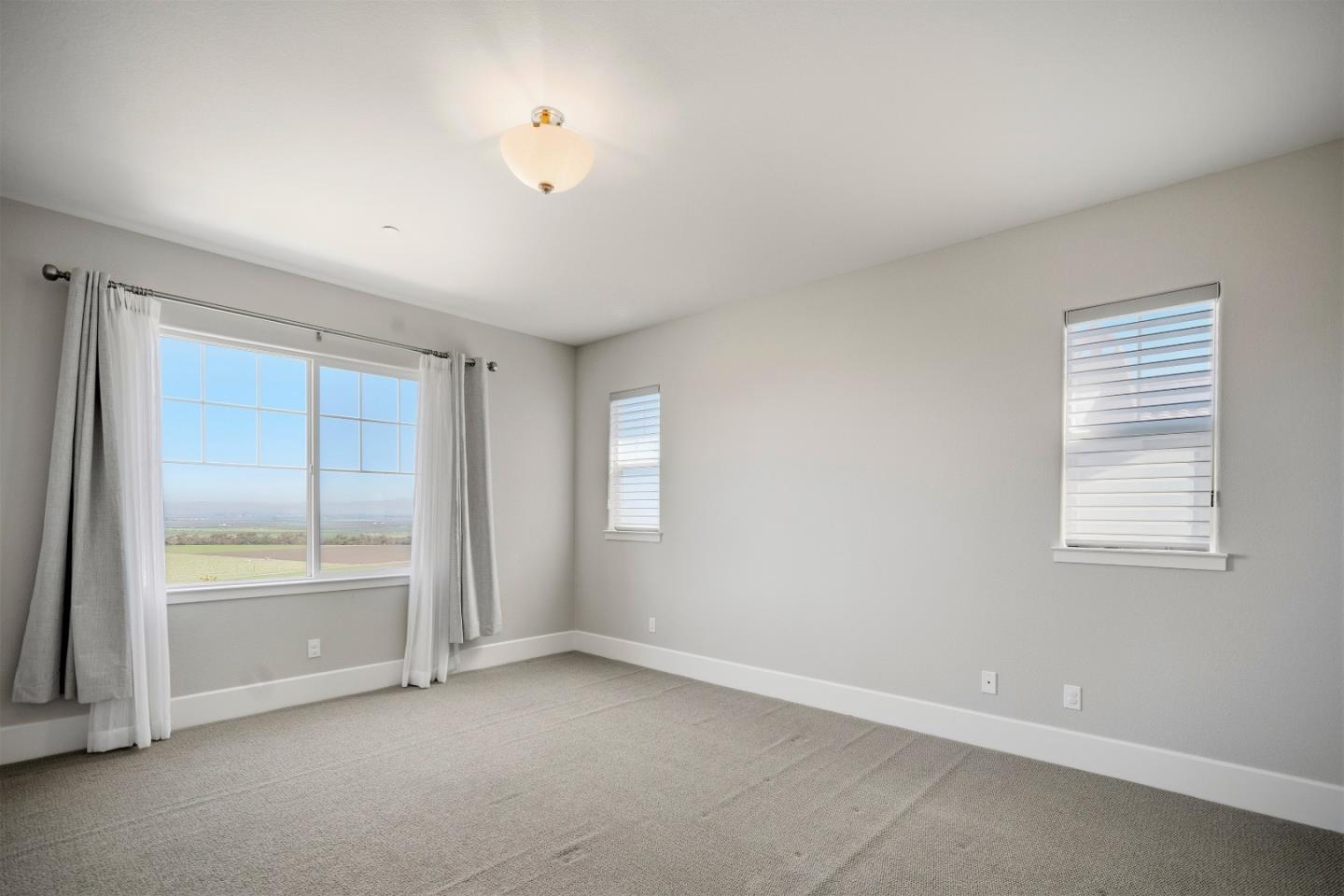 18551 McClellan CIR