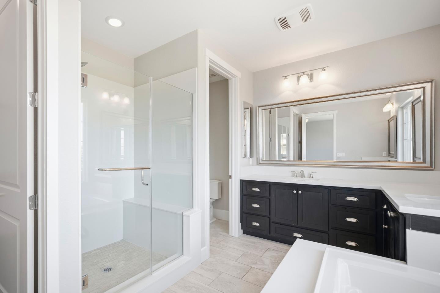 18551 McClellan CIR