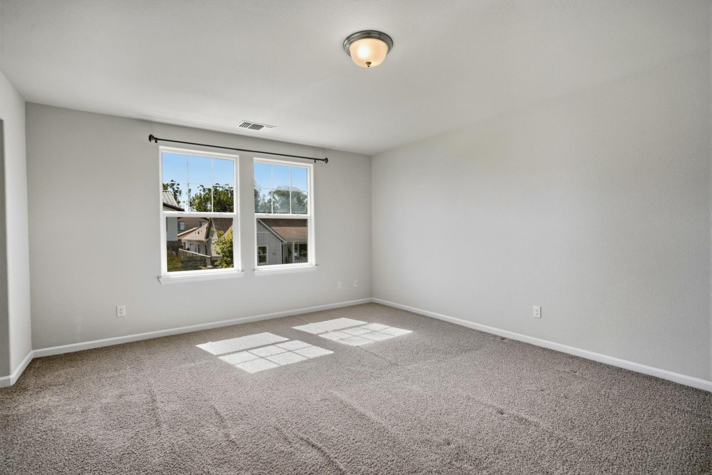 15137 Breckinridge AVE