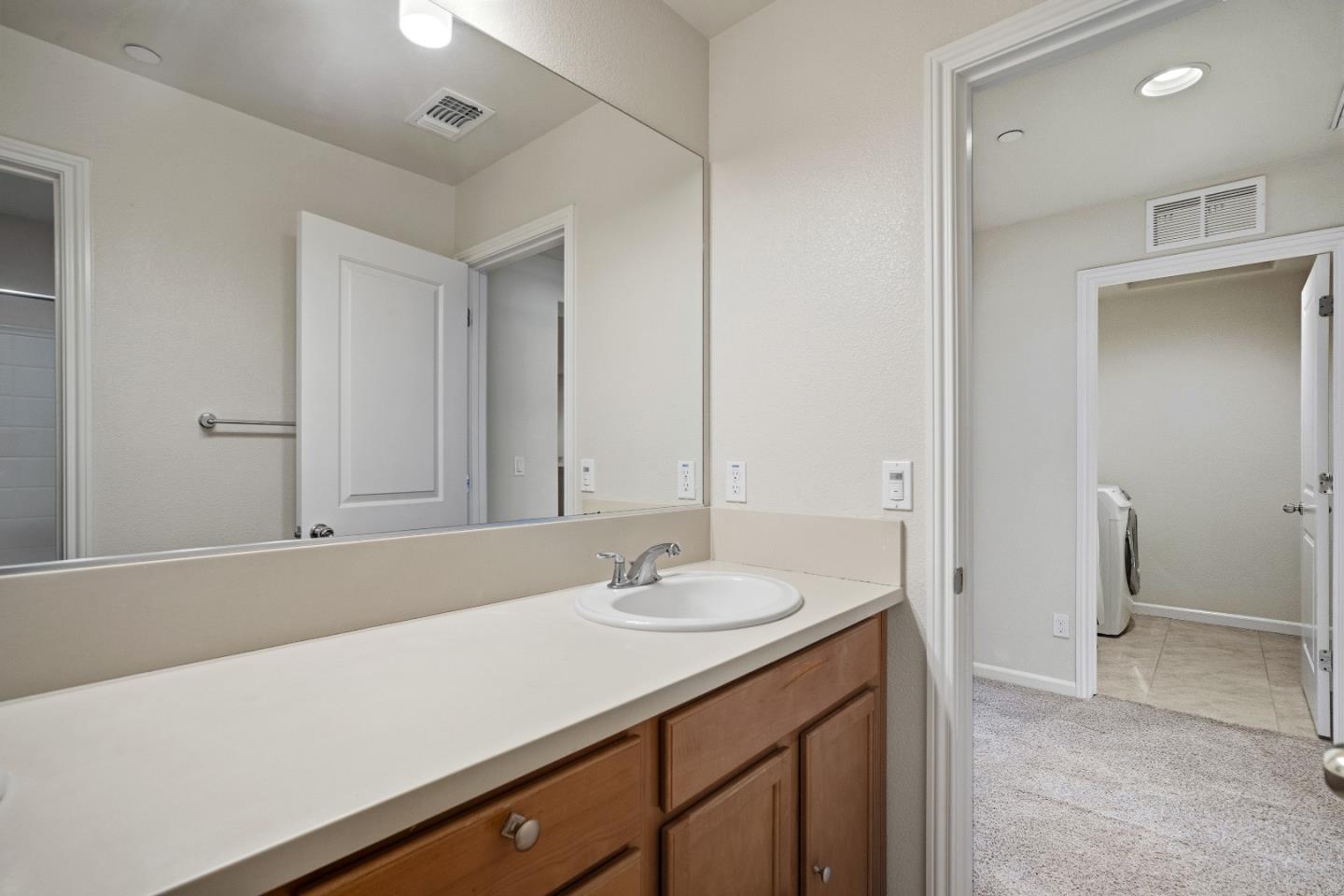15137 Breckinridge AVE