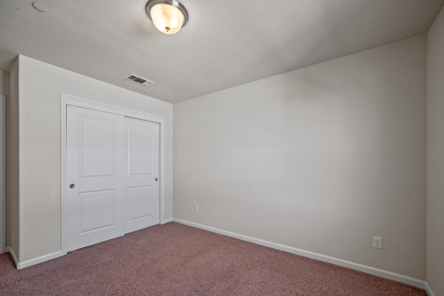 15137 Breckinridge AVE