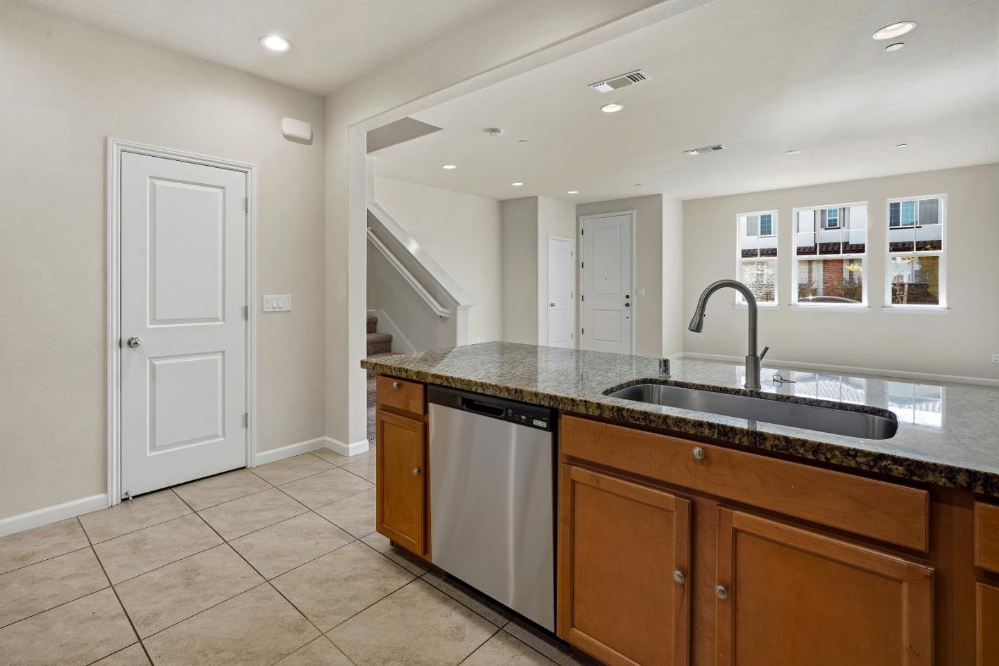 15137 Breckinridge AVE
