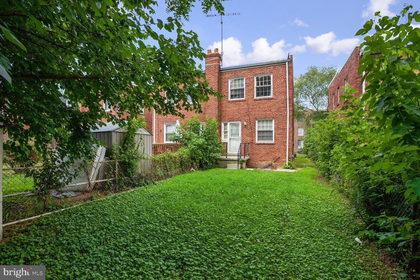 3329 Dubois Pl SE