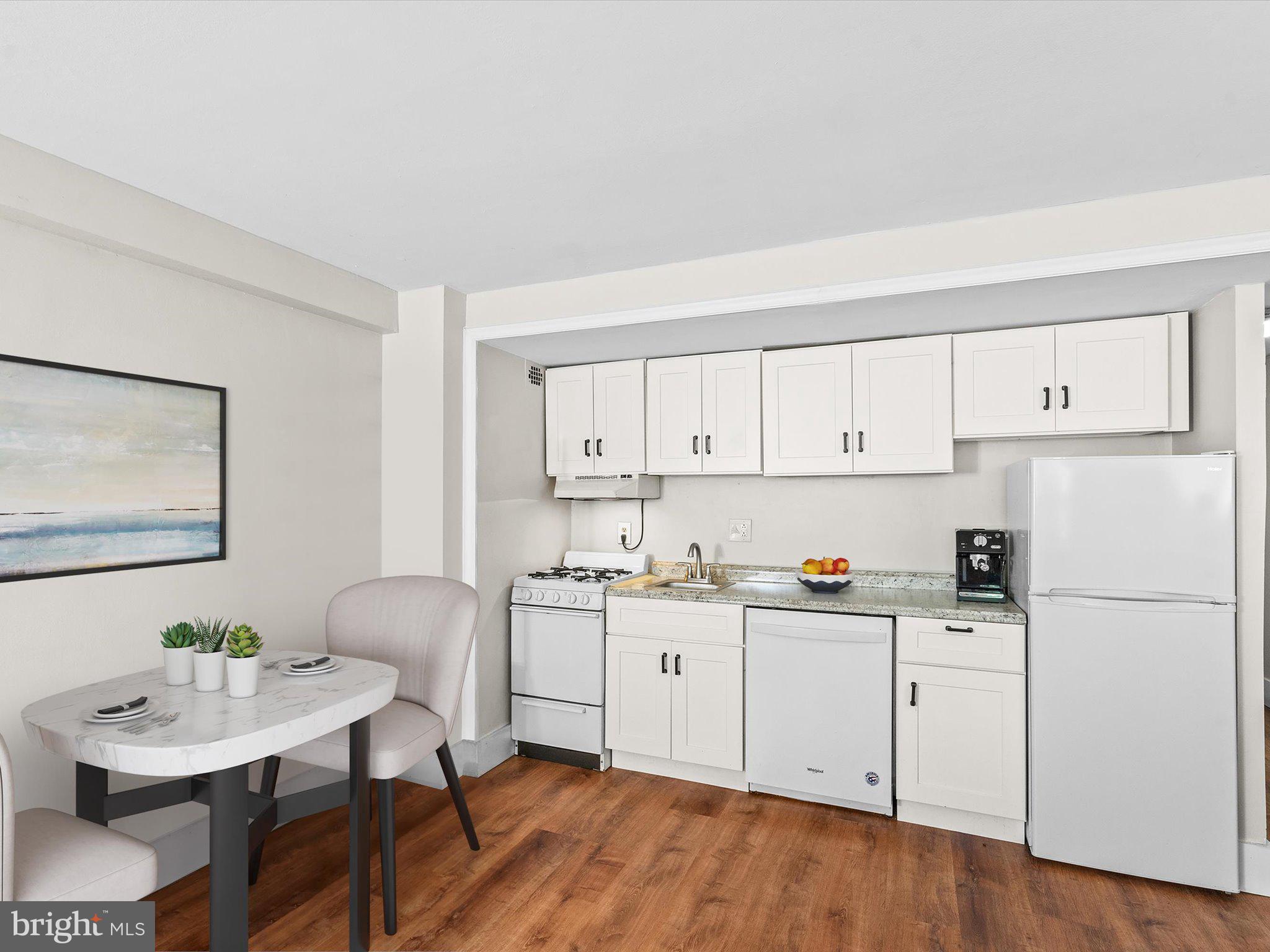 1801 CLYDESDALE PL NW #109