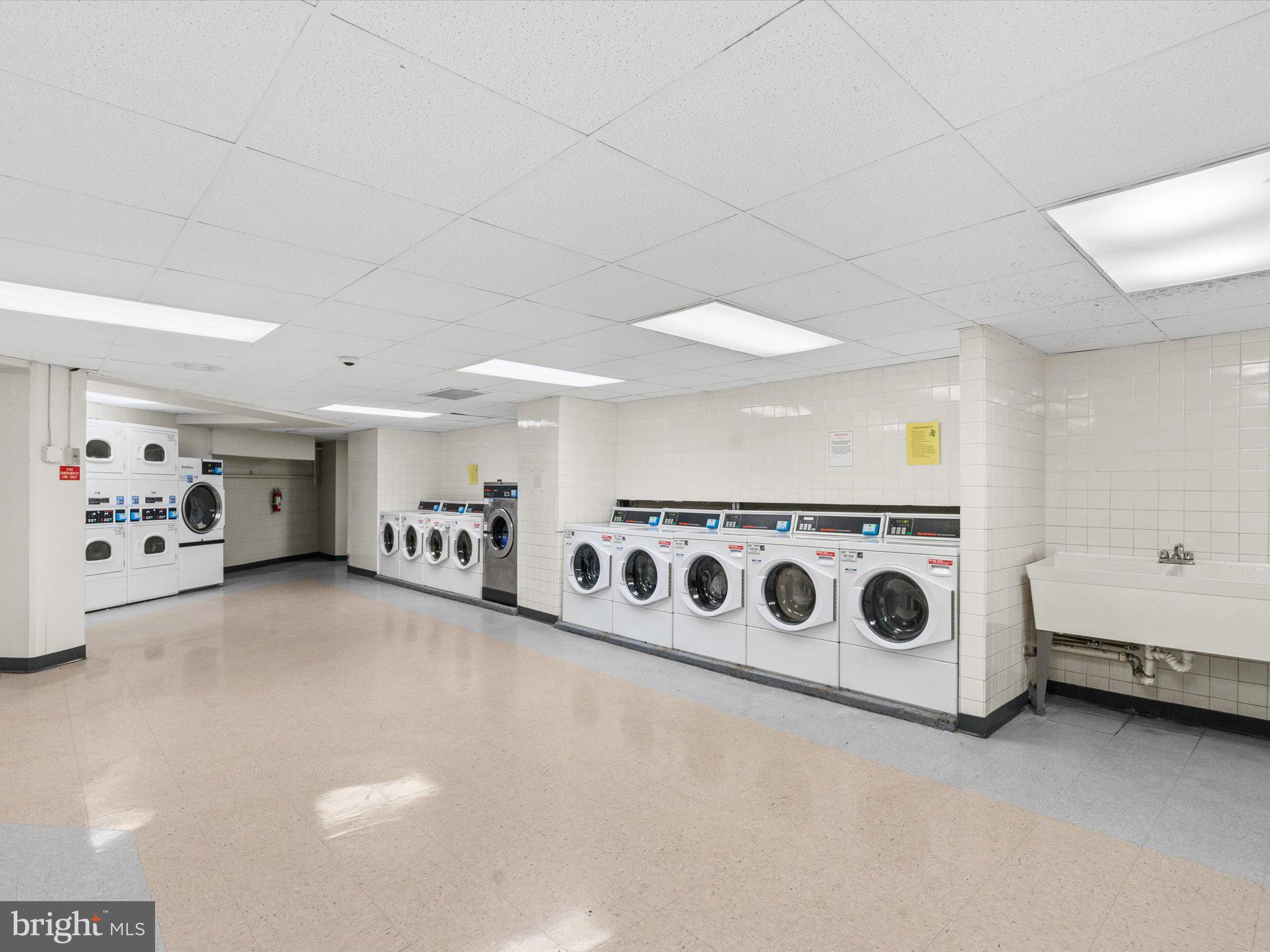 1801 CLYDESDALE PL NW #109