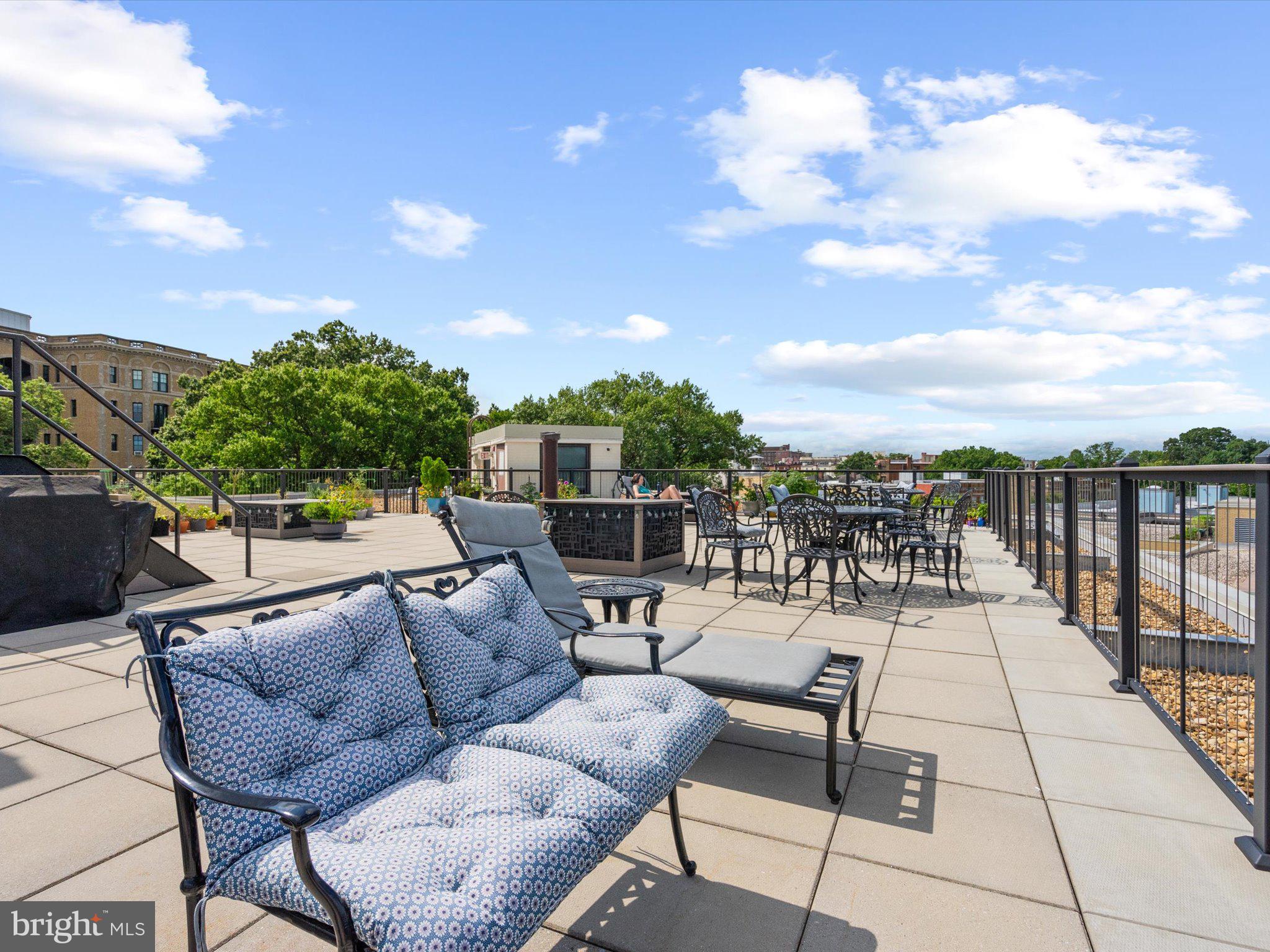 1801 CLYDESDALE PL NW #109