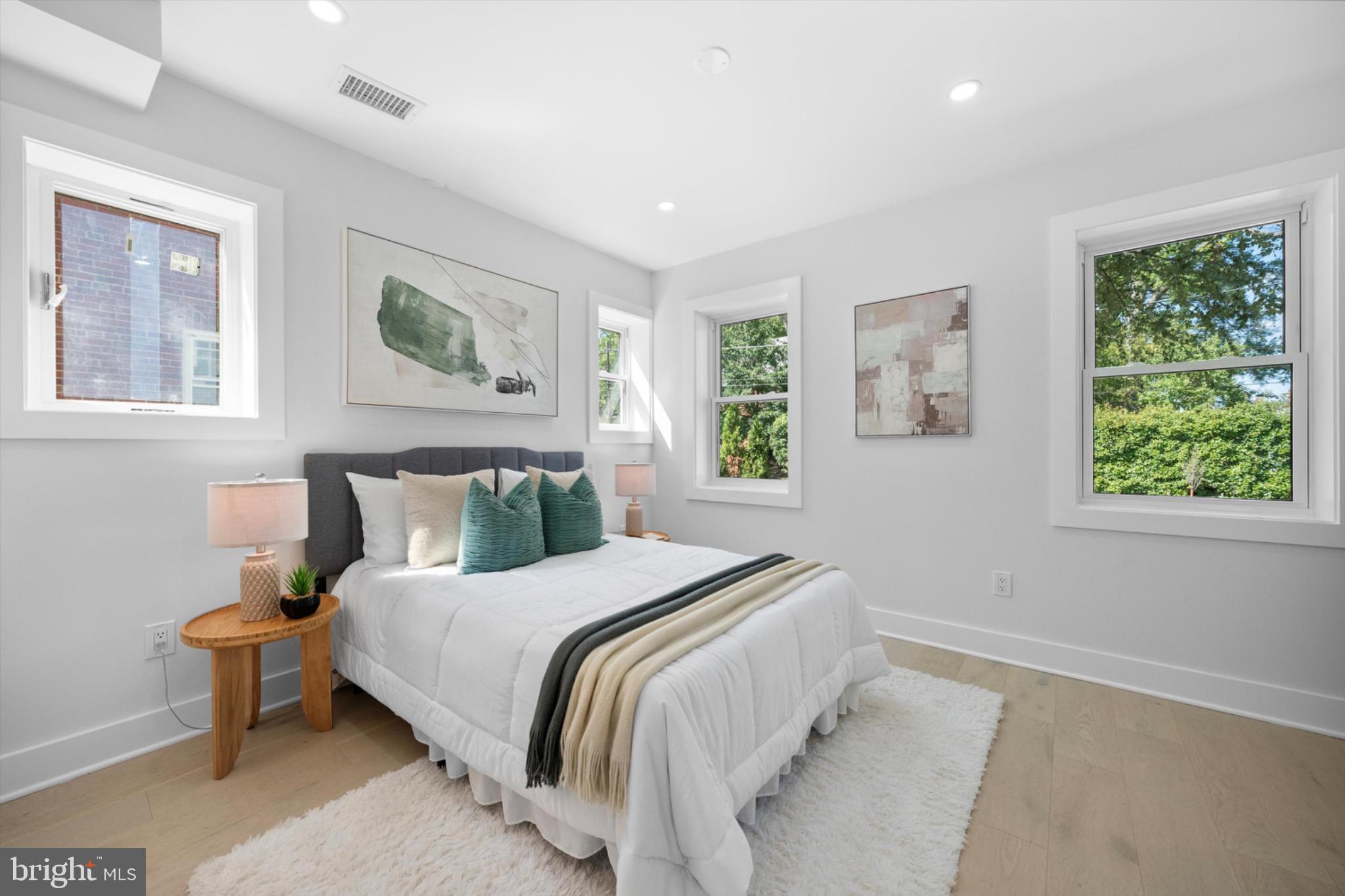 1929 RANDOLPH STREET NE