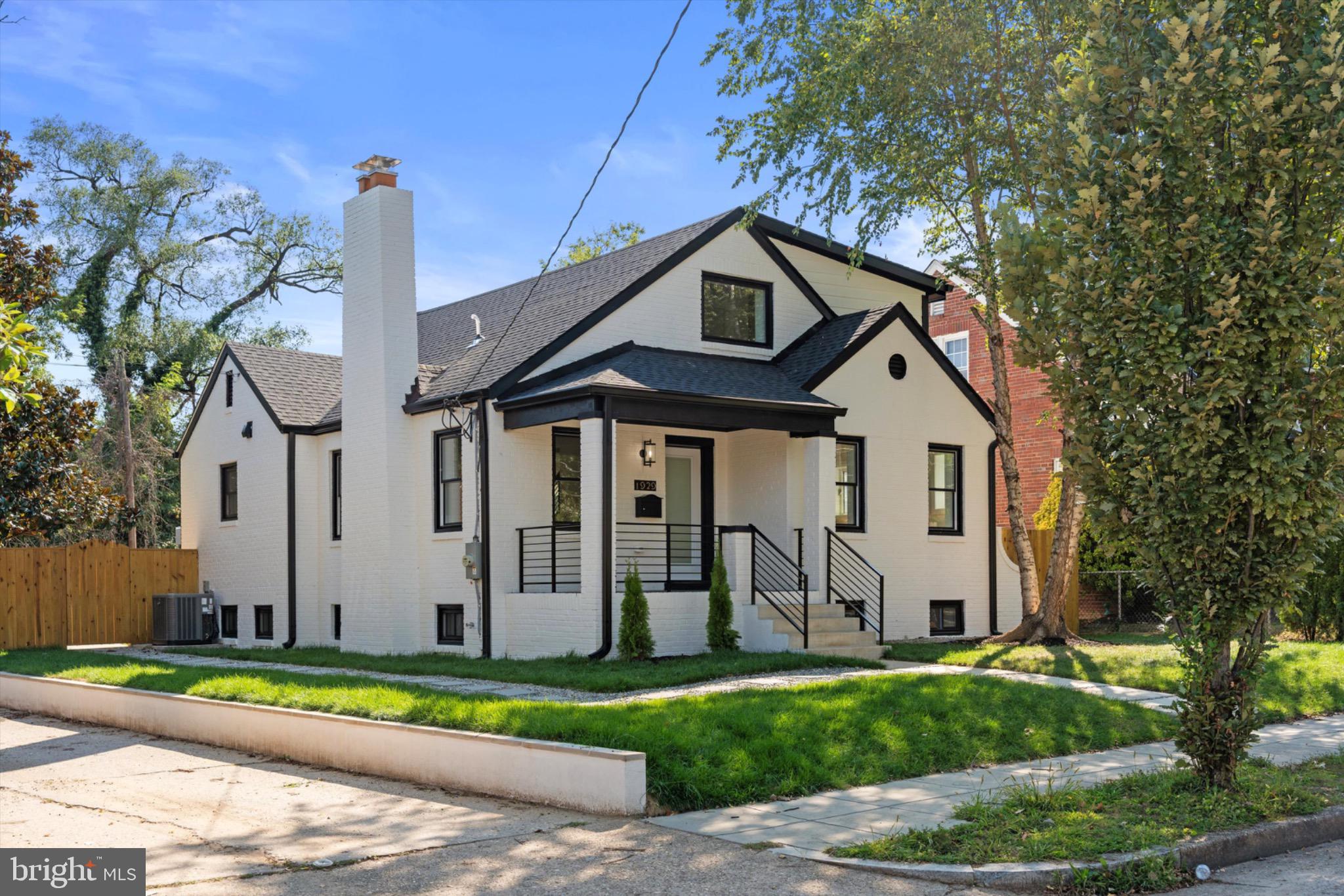 1929 RANDOLPH STREET NE