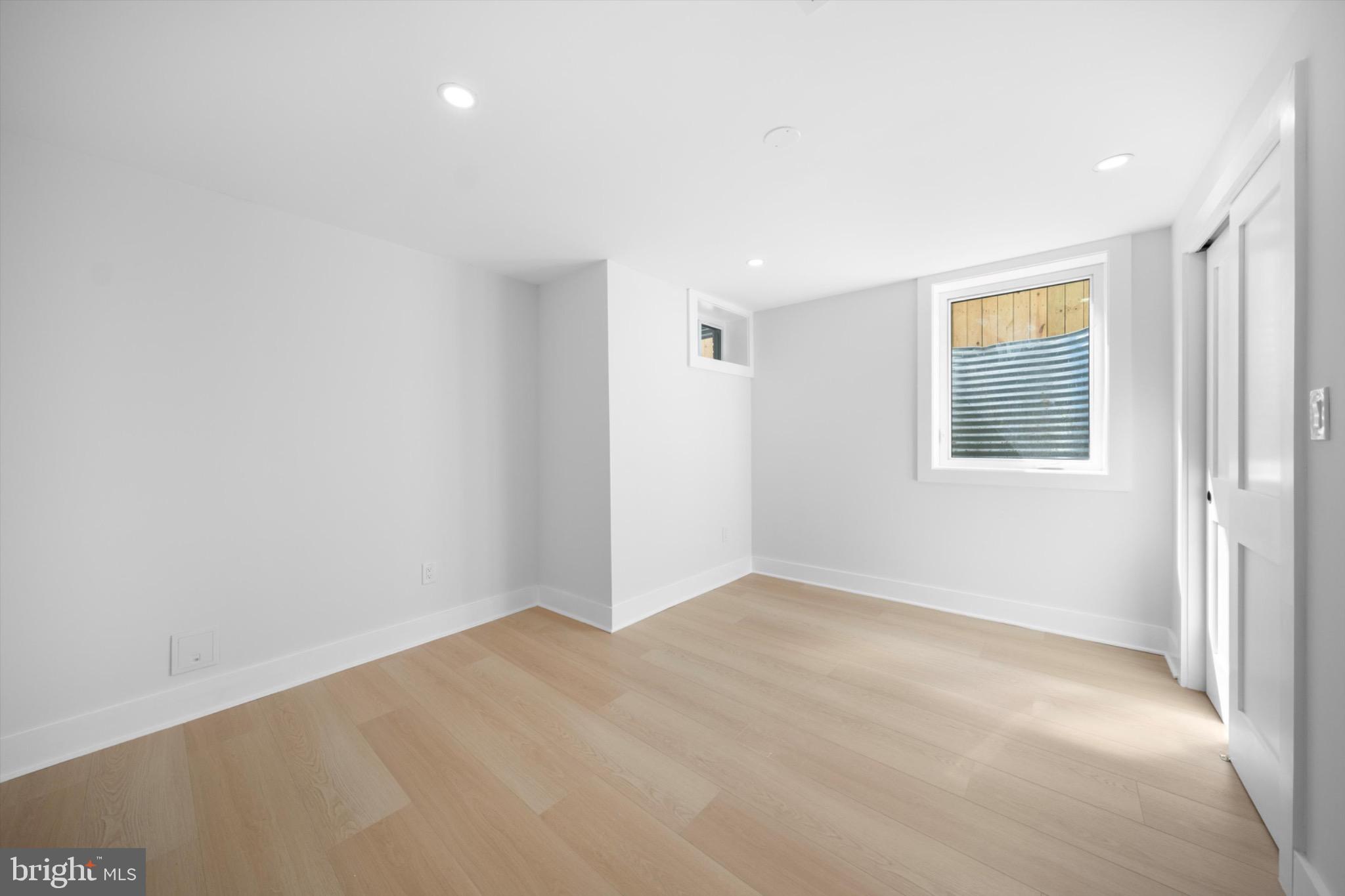 1929 RANDOLPH STREET NE