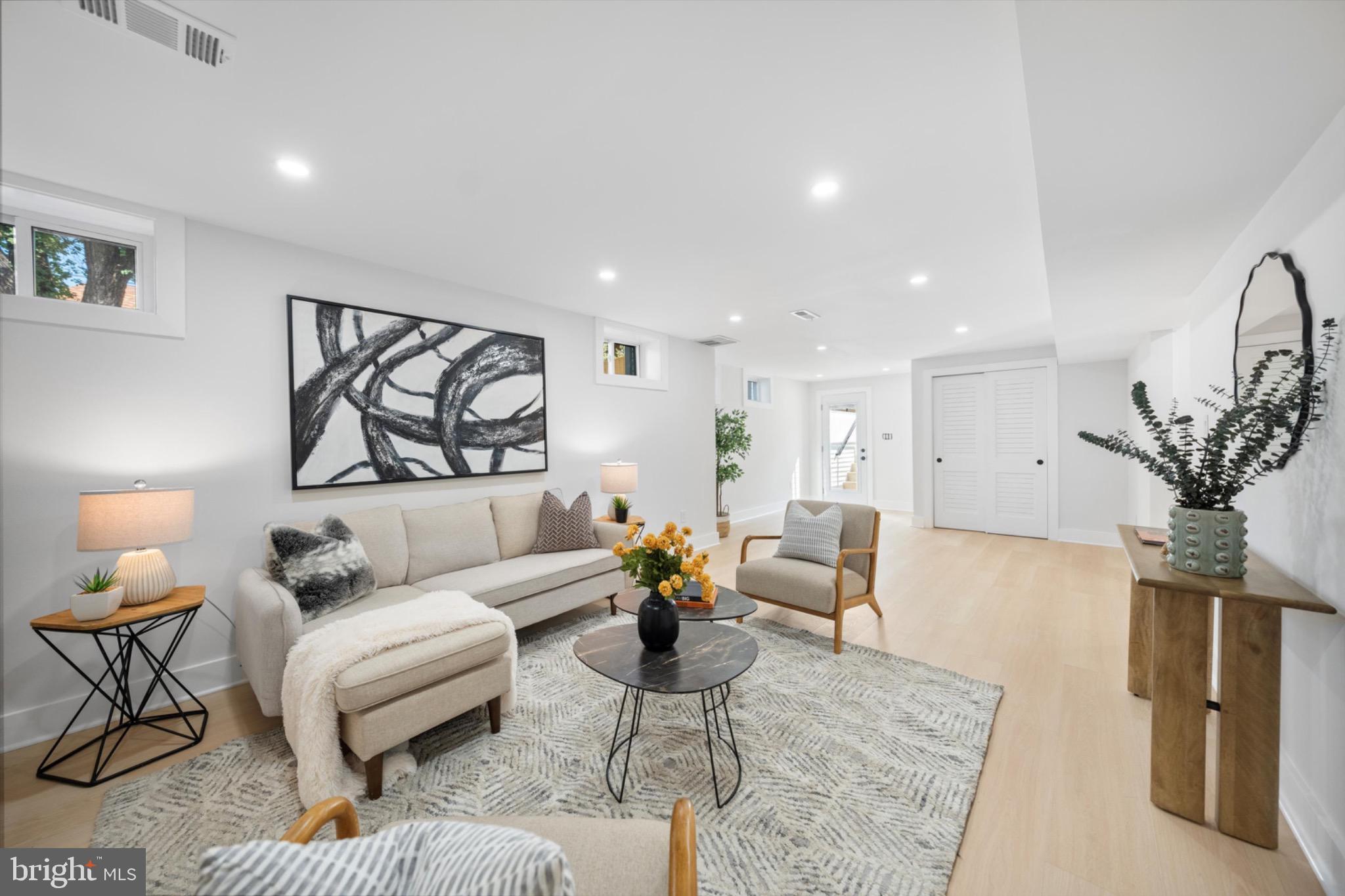 1929 RANDOLPH STREET NE