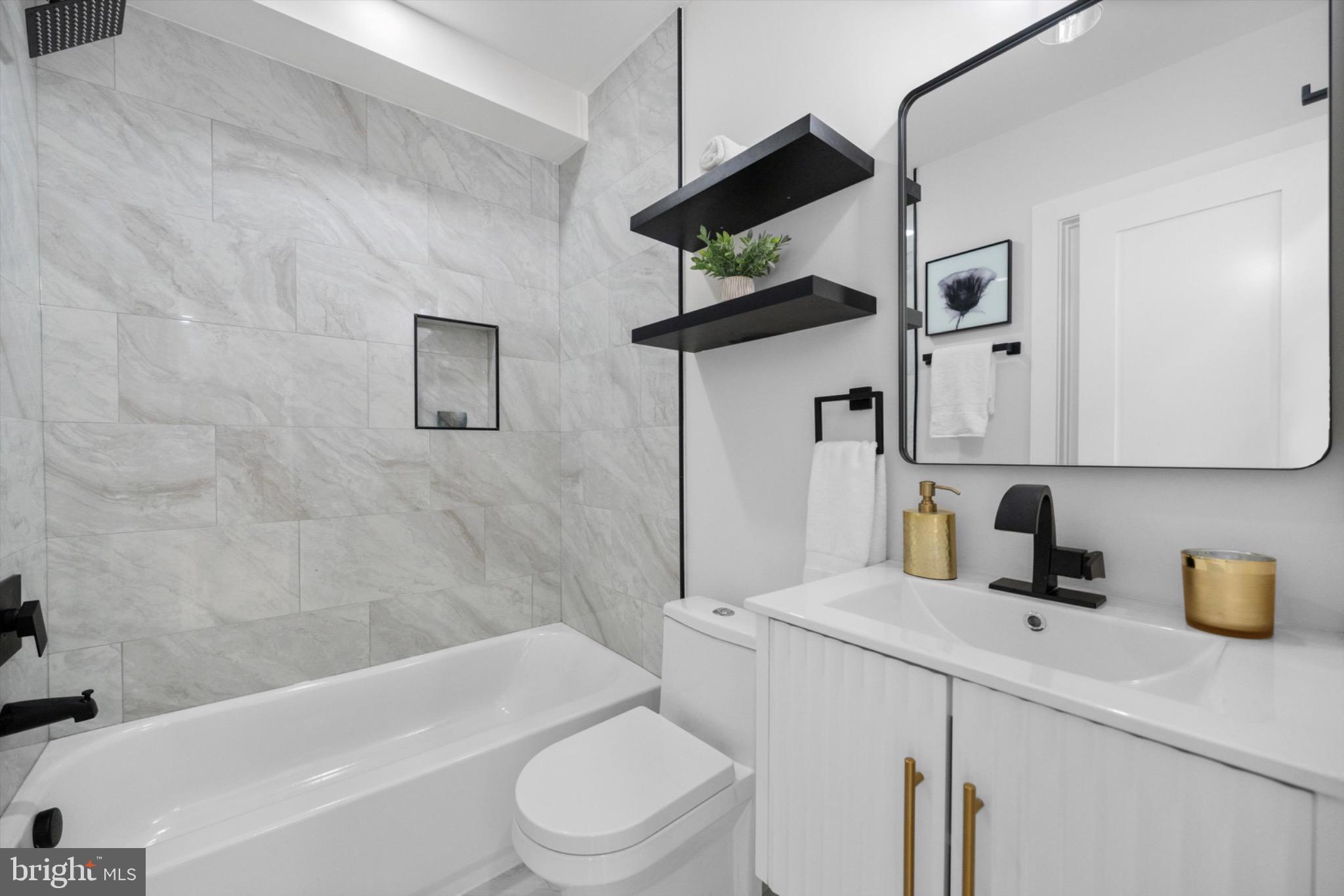 1929 RANDOLPH STREET NE