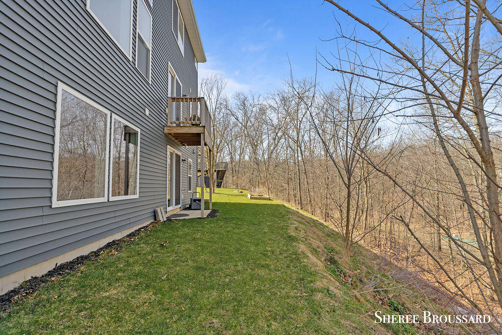 3458 Jules Lillian Drive NE