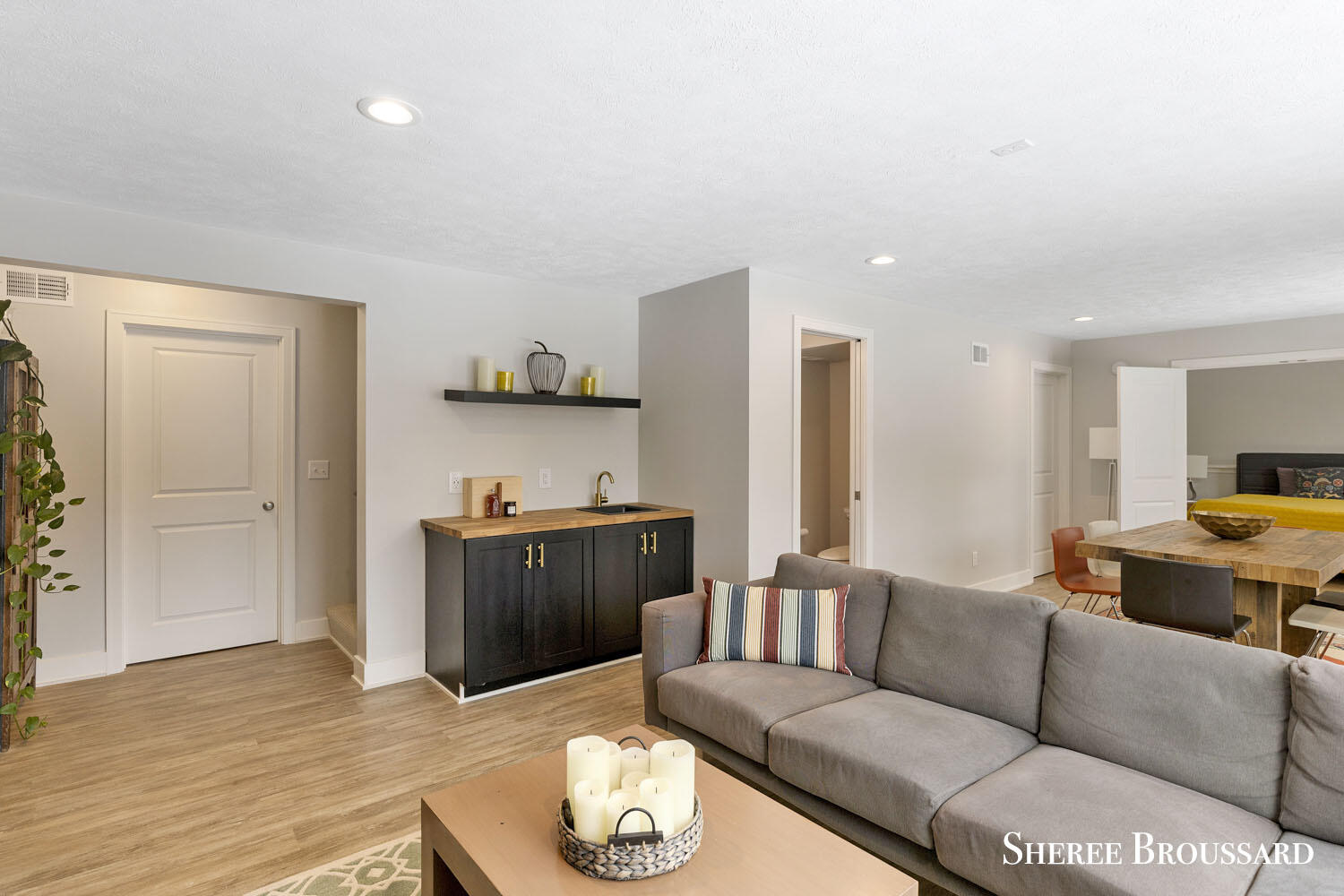 3458 Jules Lillian Drive NE