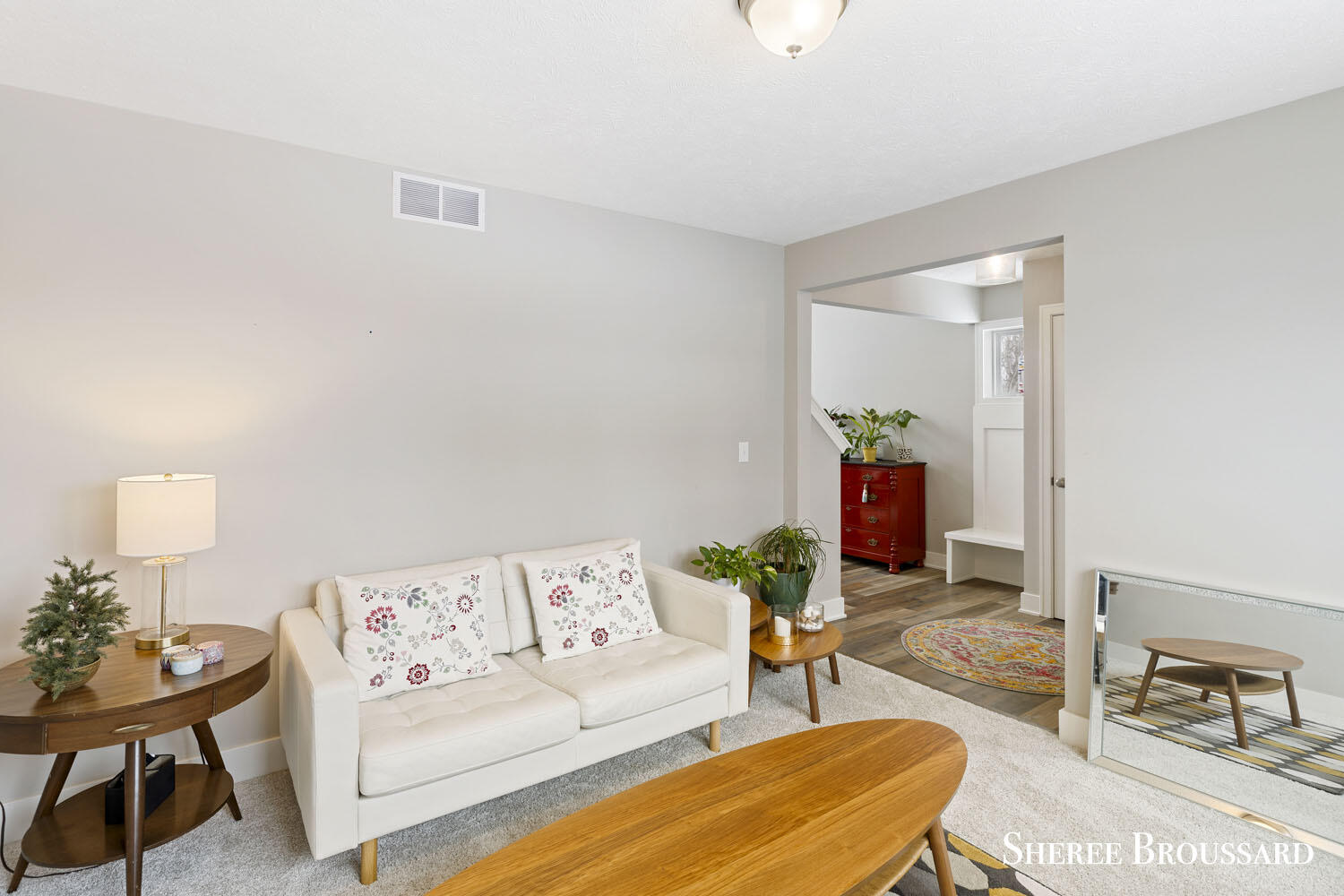 3458 Jules Lillian Drive NE