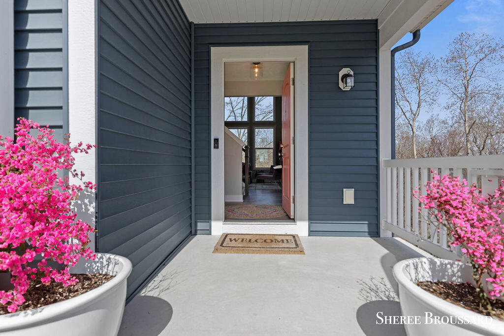 3458 Jules Lillian Drive NE