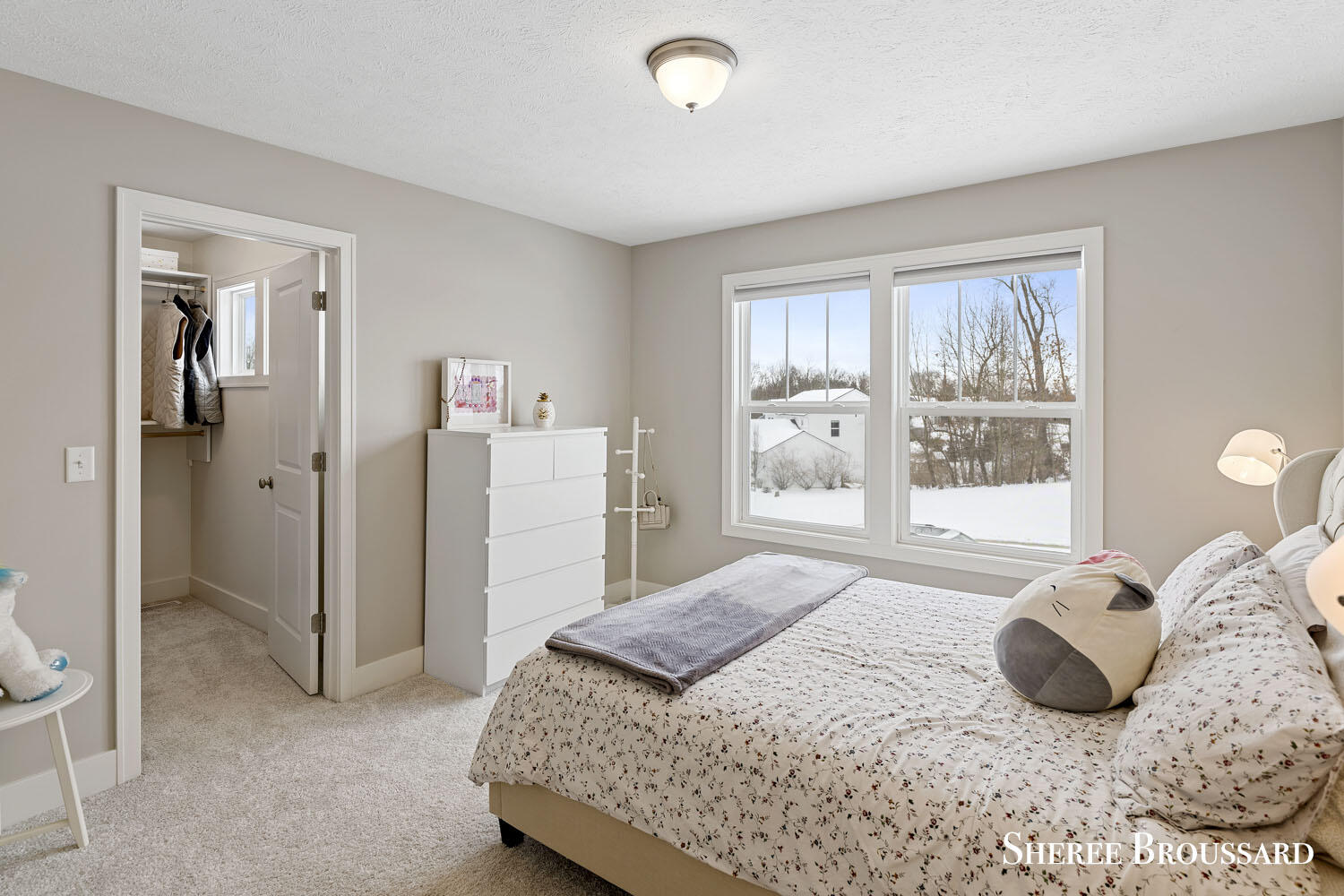 3458 Jules Lillian Drive NE