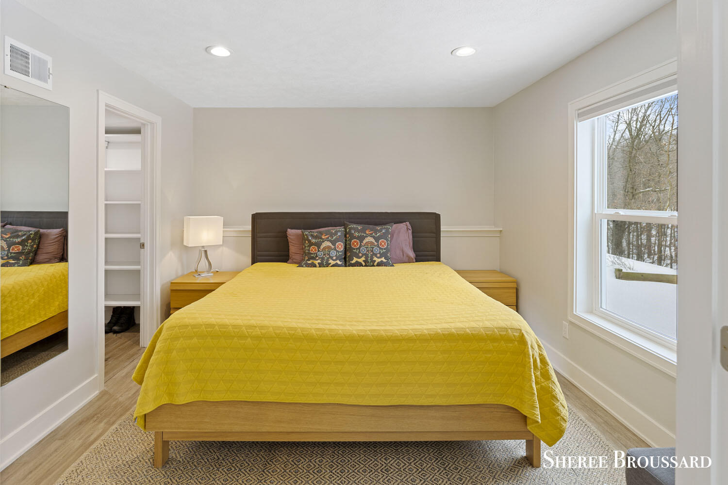 3458 Jules Lillian Drive NE