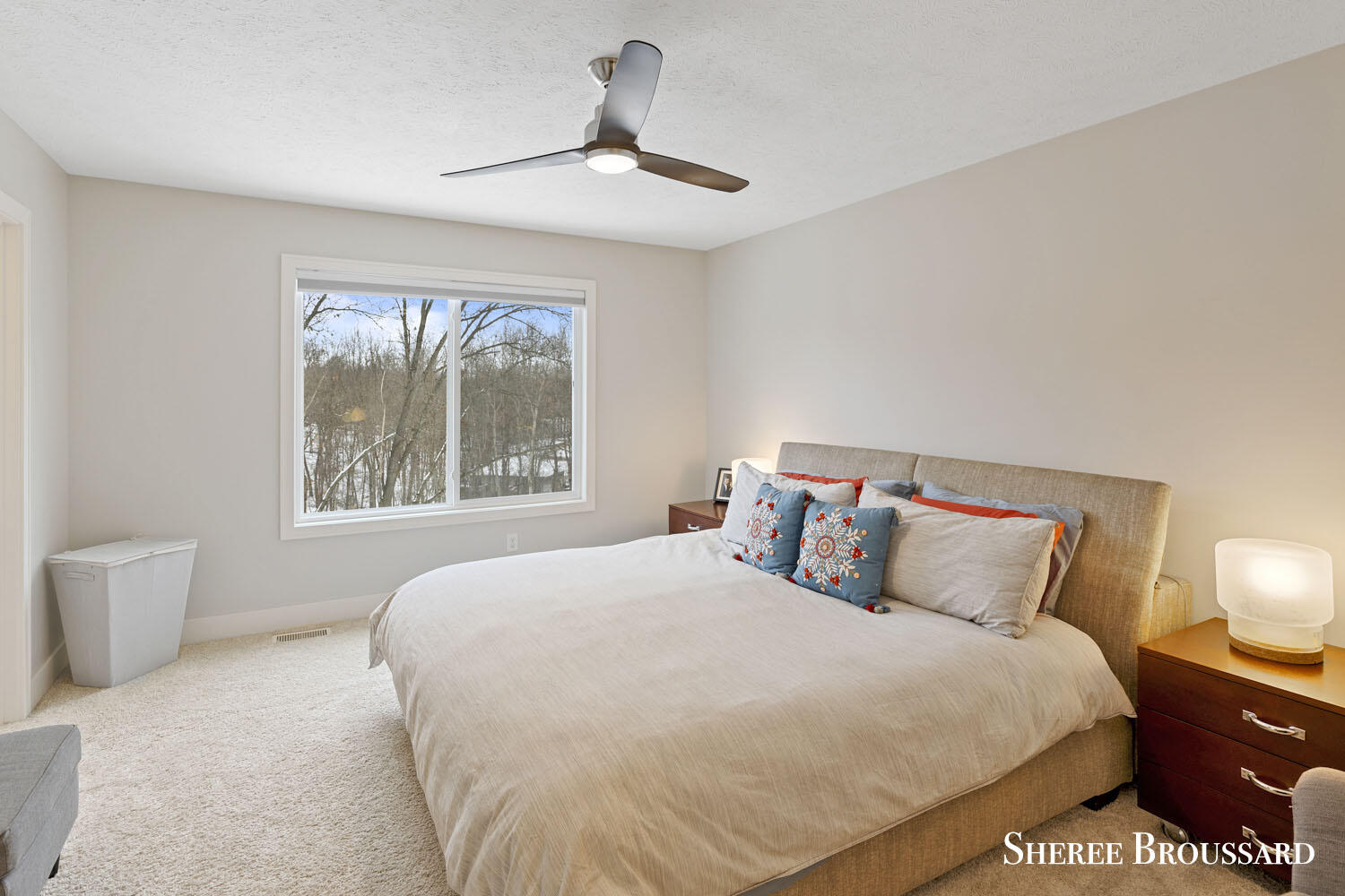 3458 Jules Lillian Drive NE