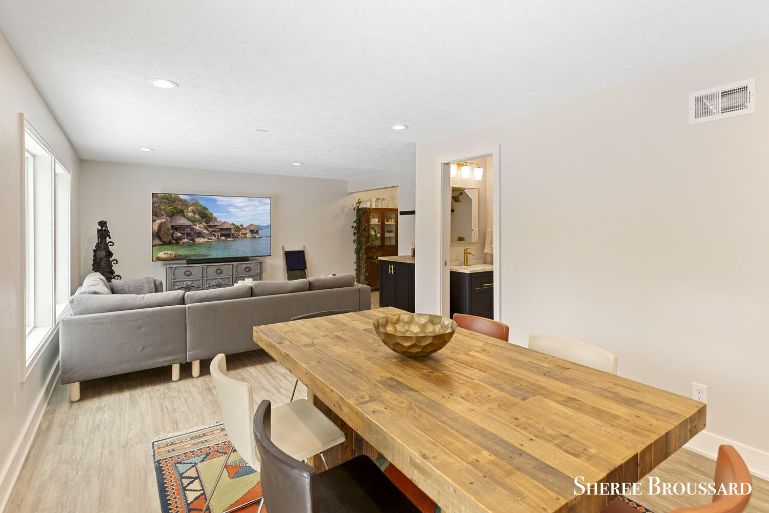 3458 Jules Lillian Drive NE