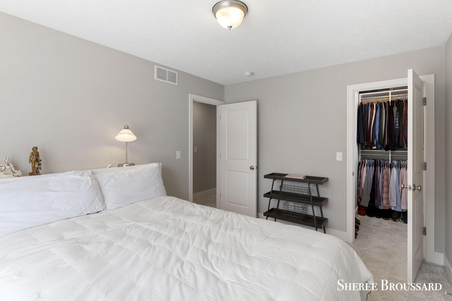 3458 Jules Lillian Drive NE
