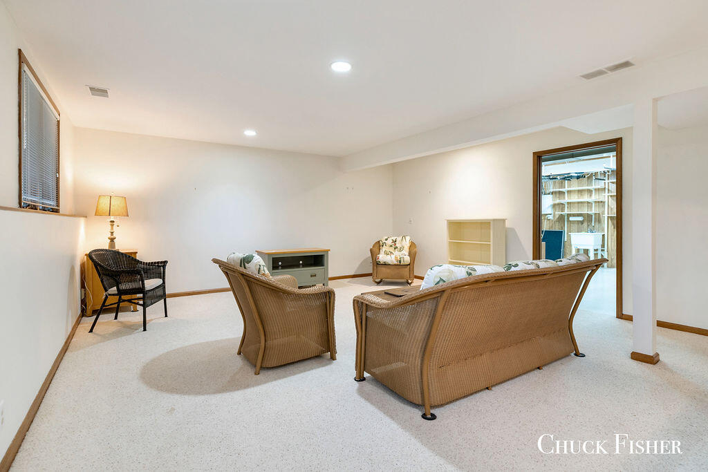 890 Creekridge Drive