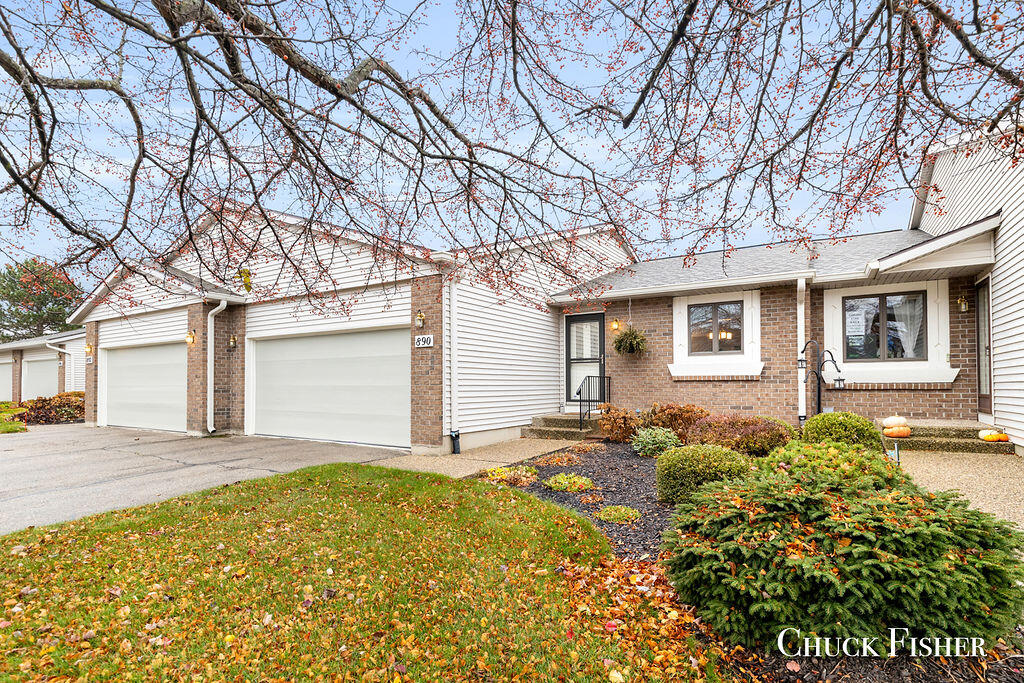 890 Creekridge Drive