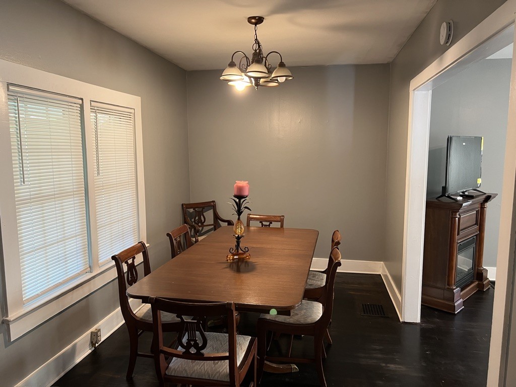 1405 Old Cowan Rd