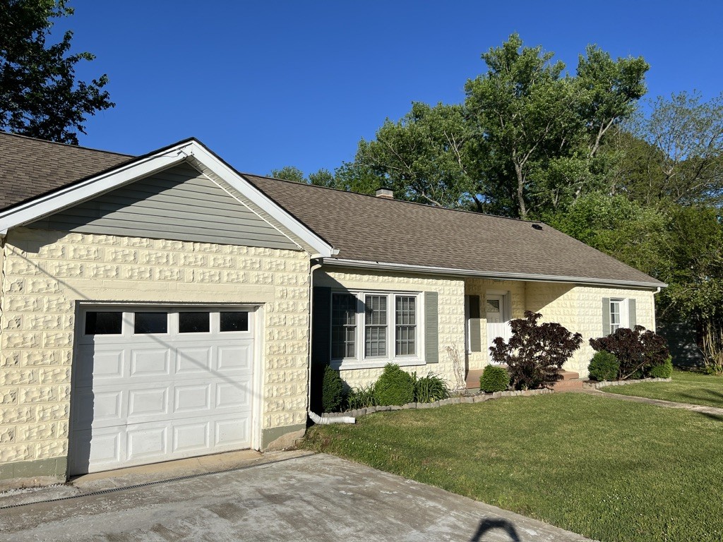 1405 Old Cowan Rd