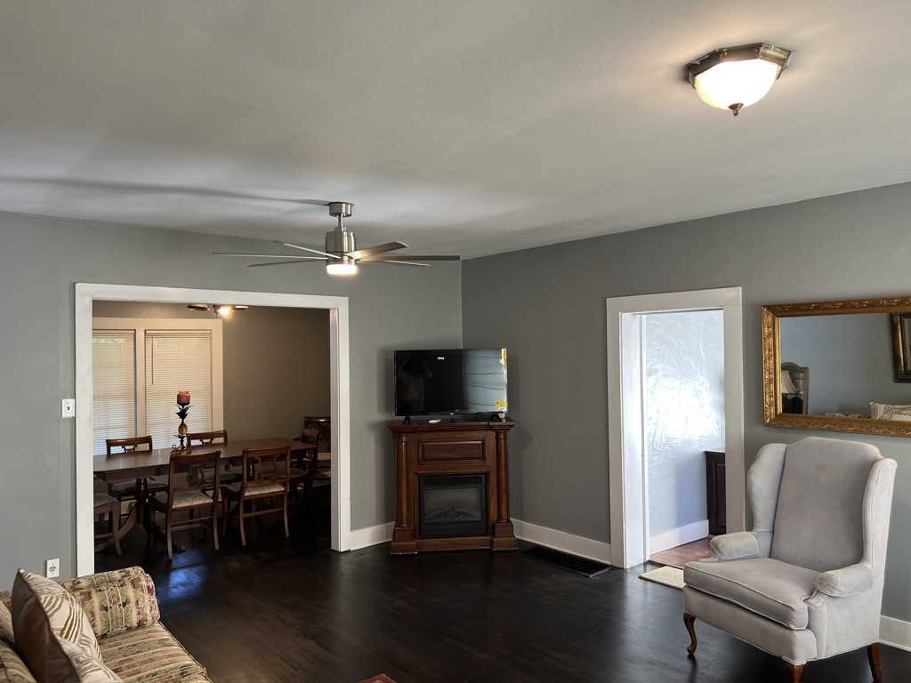 1405 Old Cowan Rd