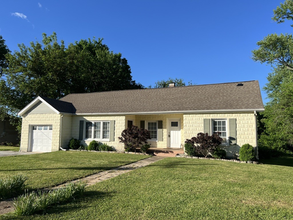 1405 Old Cowan Rd